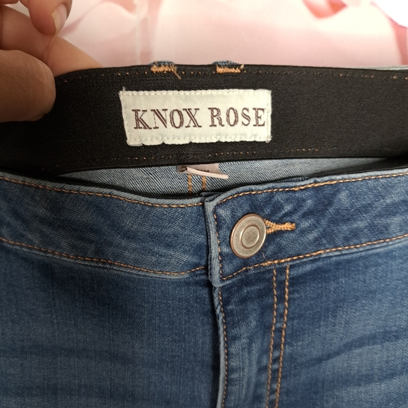 NWT Knox Rose Plus Size High Rise Distressed Bootcut Jeans Dark Wash - Picture 7 of 16